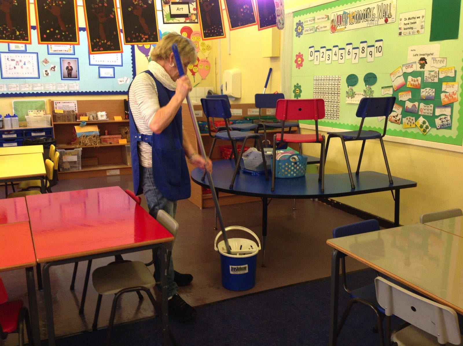 Schools & Educational Facilities cleaning image 2